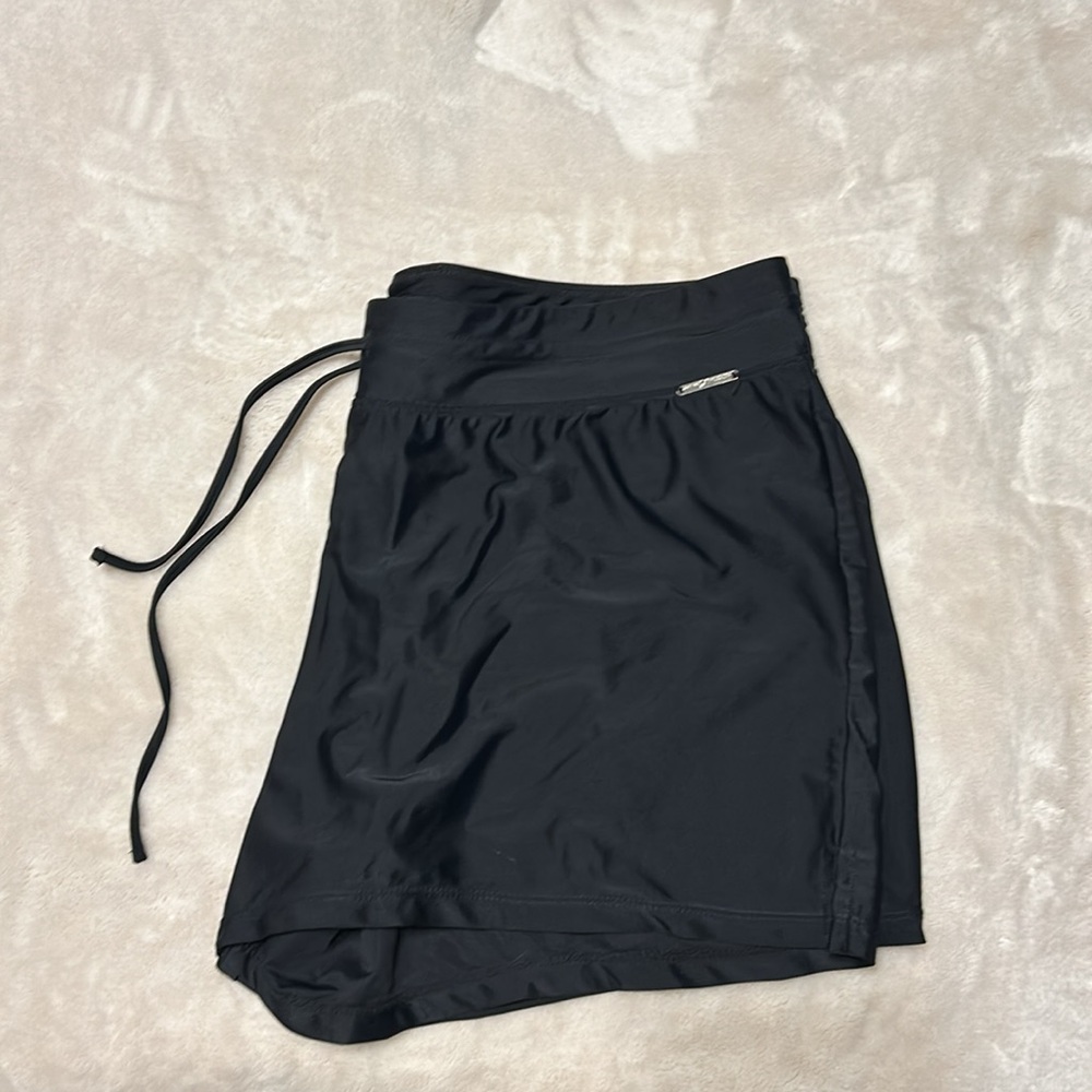 Swimwear shorts in black. Can also be worn as shorts.
